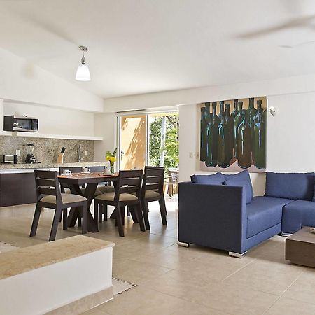 Hotel Ixzi Plus Икстапа Екстериор снимка