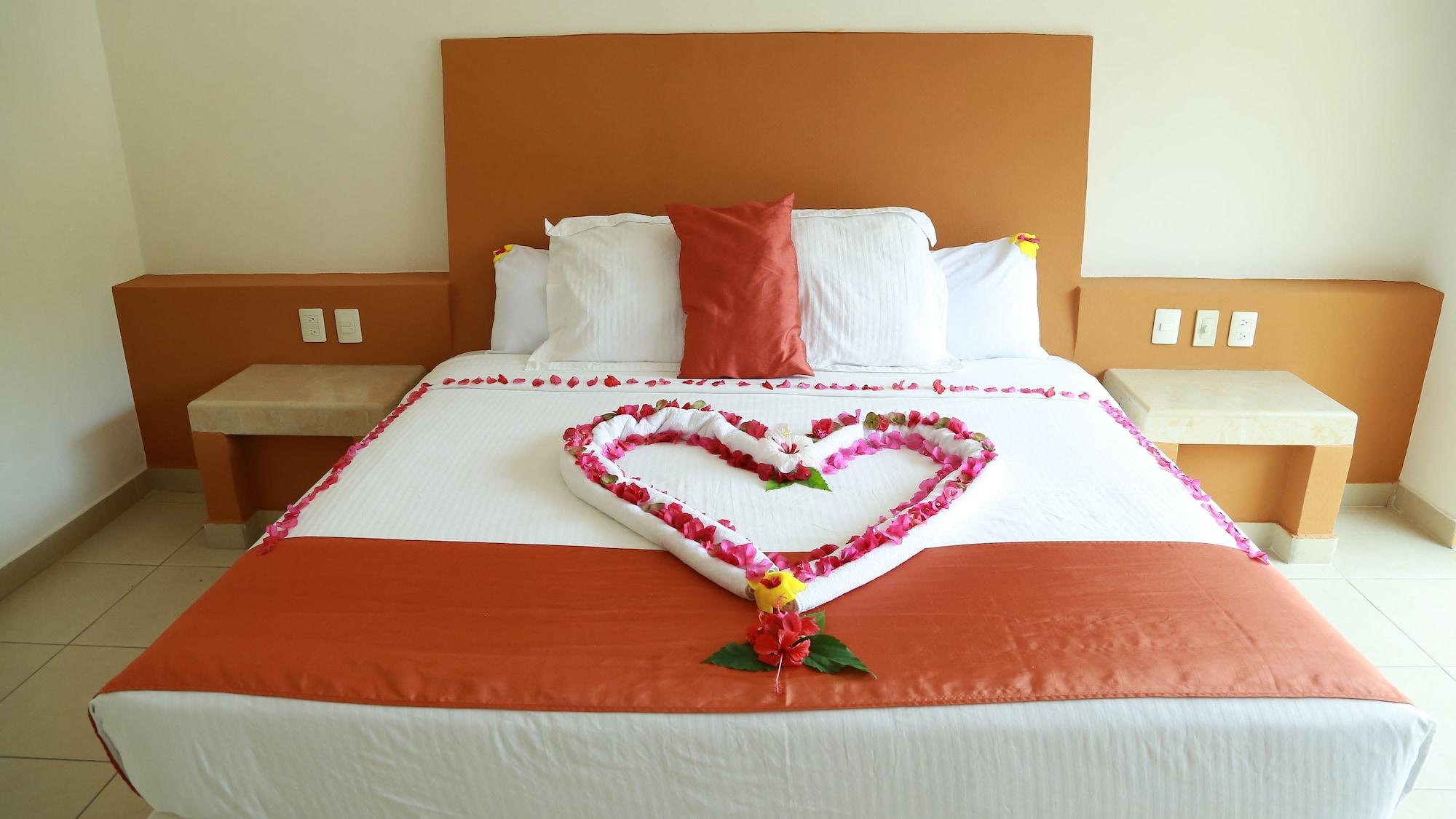 Hotel Ixzi Plus Икстапа Екстериор снимка