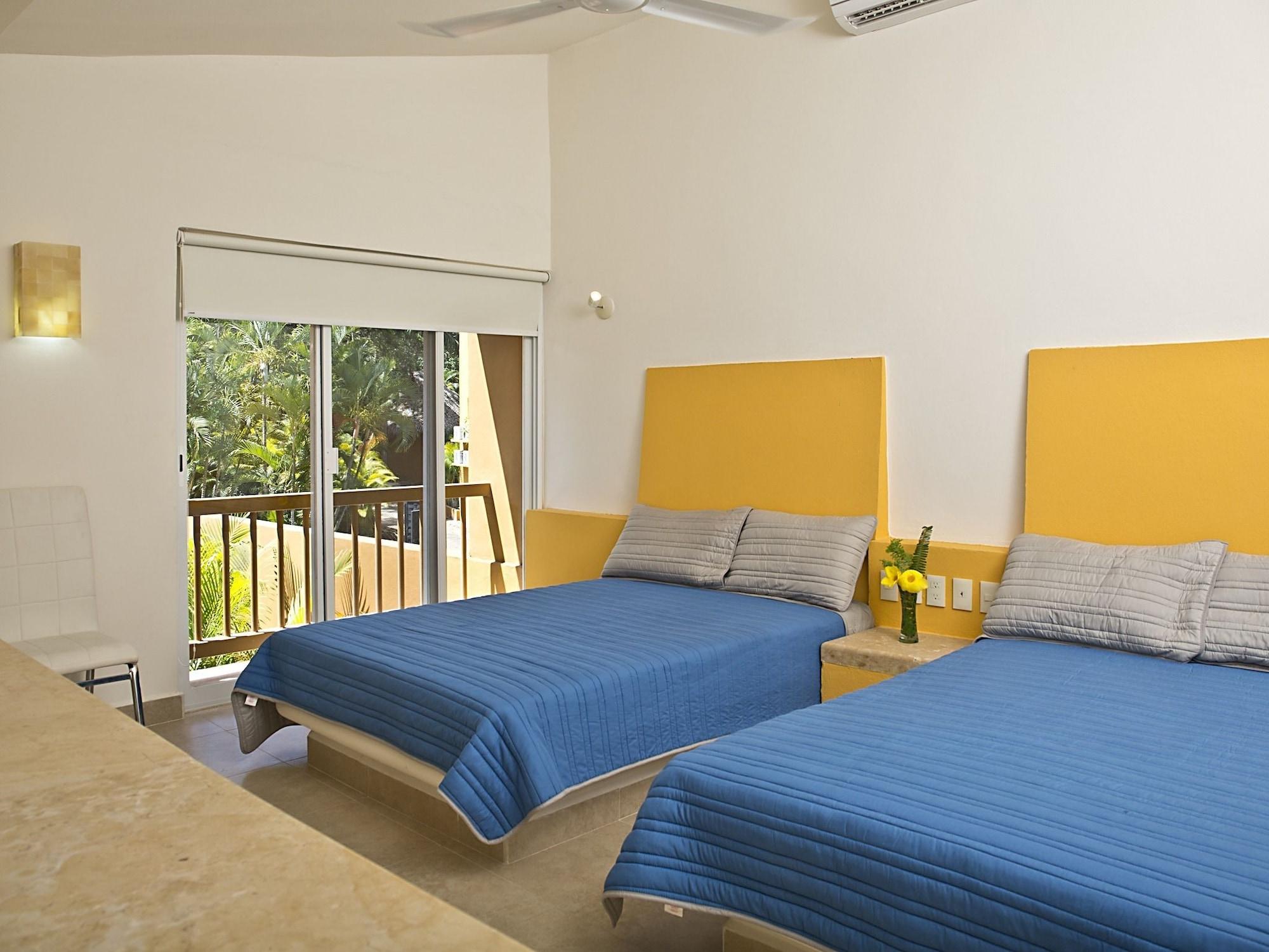 Hotel Ixzi Plus Икстапа Екстериор снимка