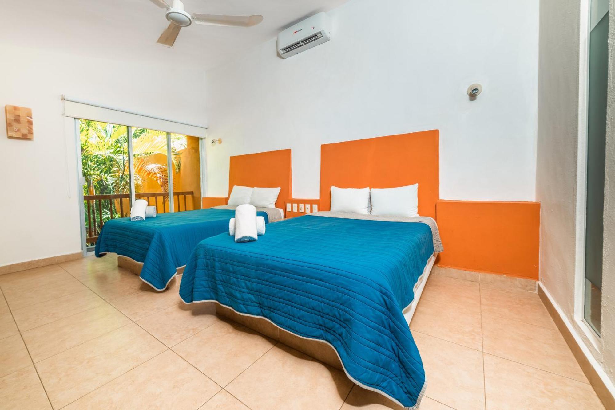 Hotel Ixzi Plus Икстапа Екстериор снимка
