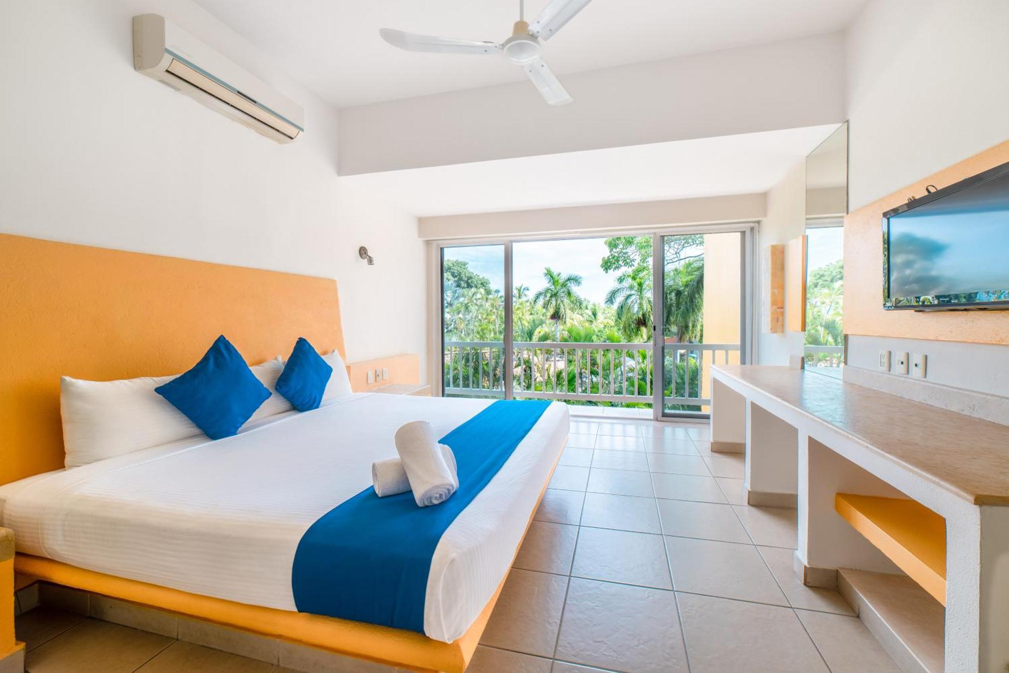 Hotel Ixzi Plus Икстапа Екстериор снимка