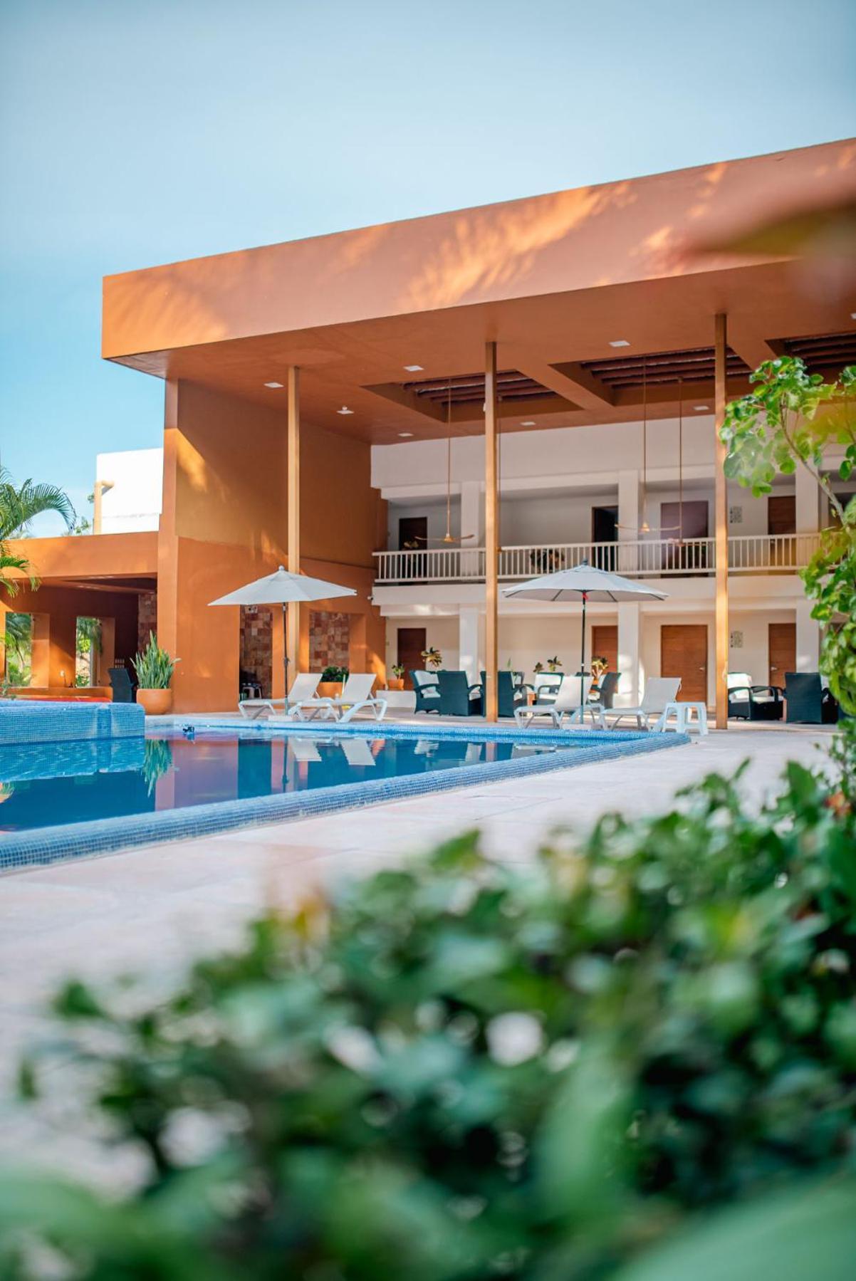 Hotel Ixzi Plus Икстапа Екстериор снимка